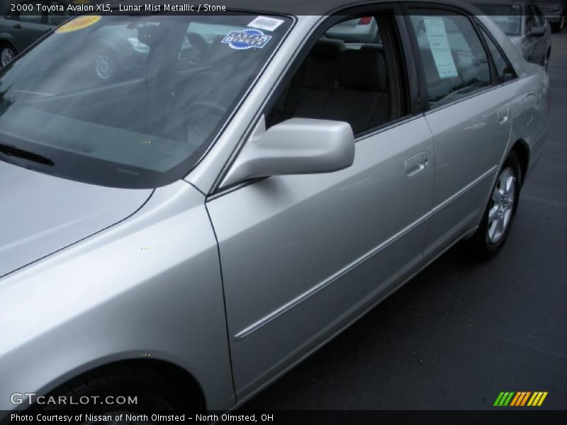 Lunar Mist Metallic / Stone 2000 Toyota Avalon XLS