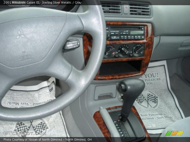 Sterling Silver Metallic / Gray 2001 Mitsubishi Galant ES