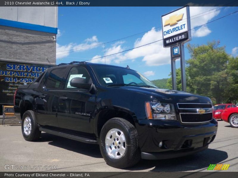Black / Ebony 2010 Chevrolet Avalanche LS 4x4