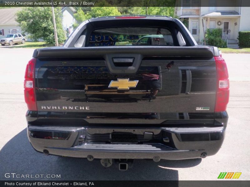 Black / Ebony 2010 Chevrolet Avalanche LS 4x4
