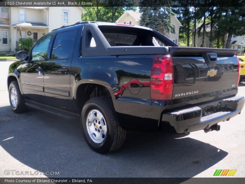 Black / Ebony 2010 Chevrolet Avalanche LS 4x4