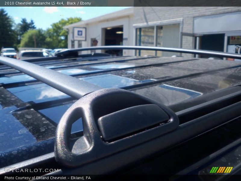 Black / Ebony 2010 Chevrolet Avalanche LS 4x4