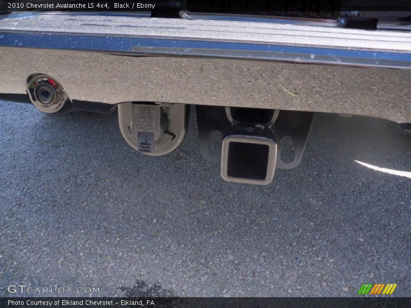 Black / Ebony 2010 Chevrolet Avalanche LS 4x4