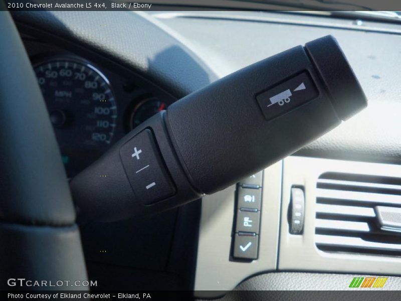 Black / Ebony 2010 Chevrolet Avalanche LS 4x4