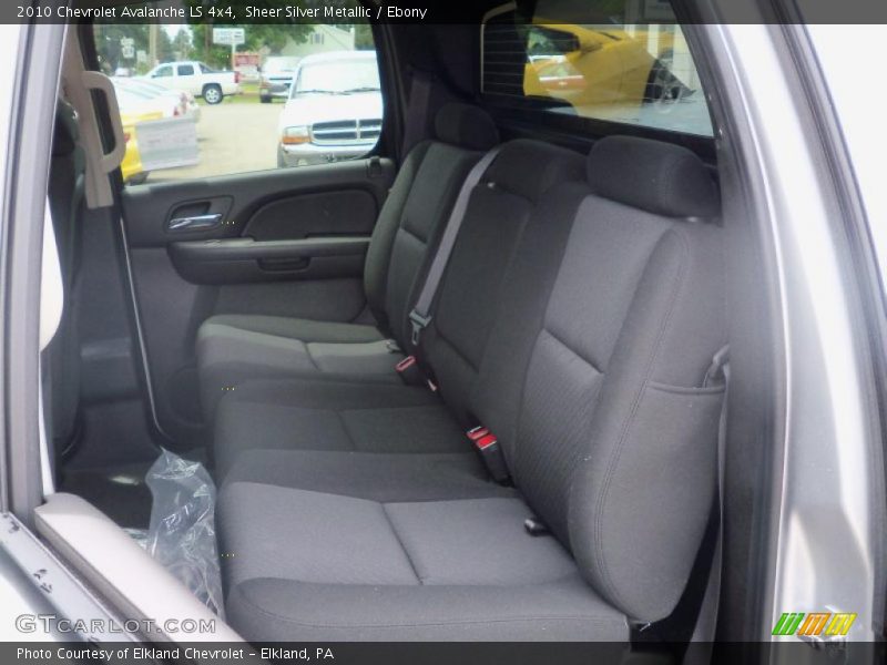 Sheer Silver Metallic / Ebony 2010 Chevrolet Avalanche LS 4x4