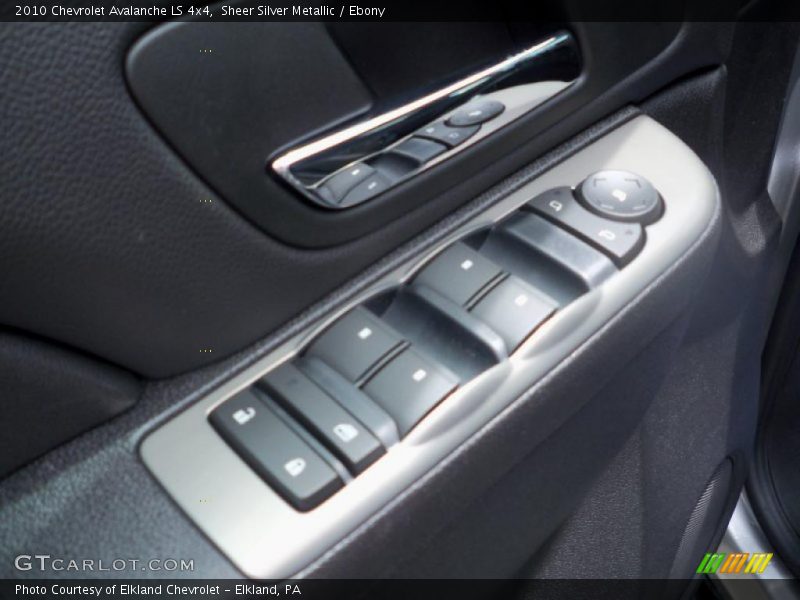 Sheer Silver Metallic / Ebony 2010 Chevrolet Avalanche LS 4x4