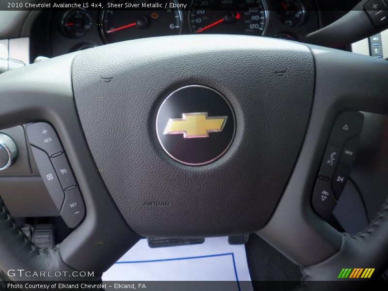 Sheer Silver Metallic / Ebony 2010 Chevrolet Avalanche LS 4x4
