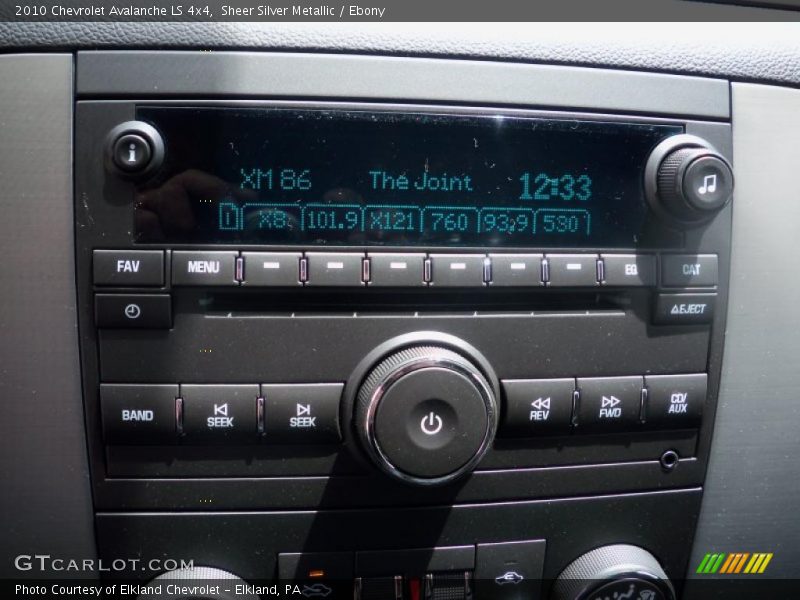 Sheer Silver Metallic / Ebony 2010 Chevrolet Avalanche LS 4x4