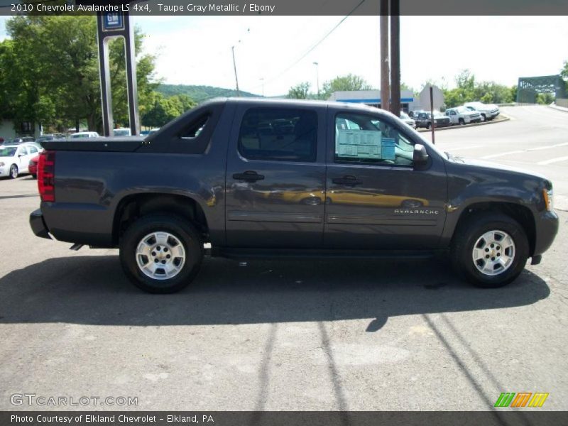 Taupe Gray Metallic / Ebony 2010 Chevrolet Avalanche LS 4x4