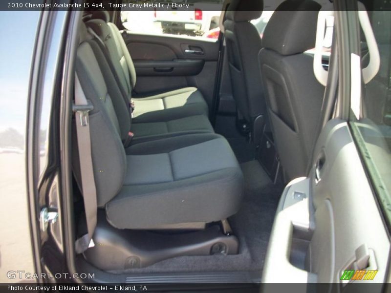 Taupe Gray Metallic / Ebony 2010 Chevrolet Avalanche LS 4x4