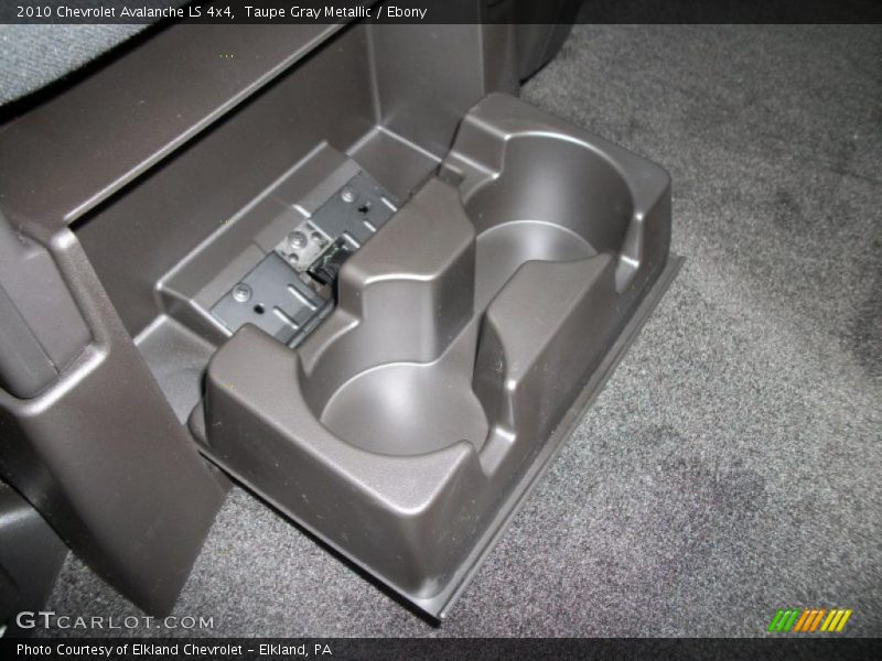Taupe Gray Metallic / Ebony 2010 Chevrolet Avalanche LS 4x4