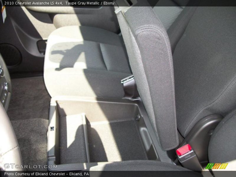 Taupe Gray Metallic / Ebony 2010 Chevrolet Avalanche LS 4x4