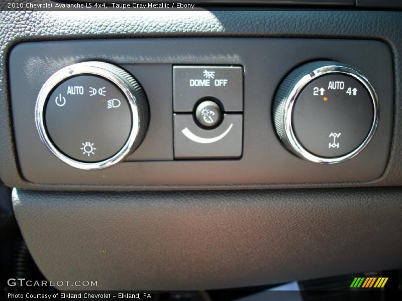 Taupe Gray Metallic / Ebony 2010 Chevrolet Avalanche LS 4x4