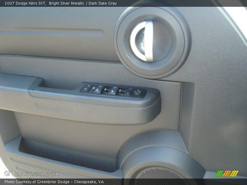 Bright Silver Metallic / Dark Slate Gray 2007 Dodge Nitro SXT