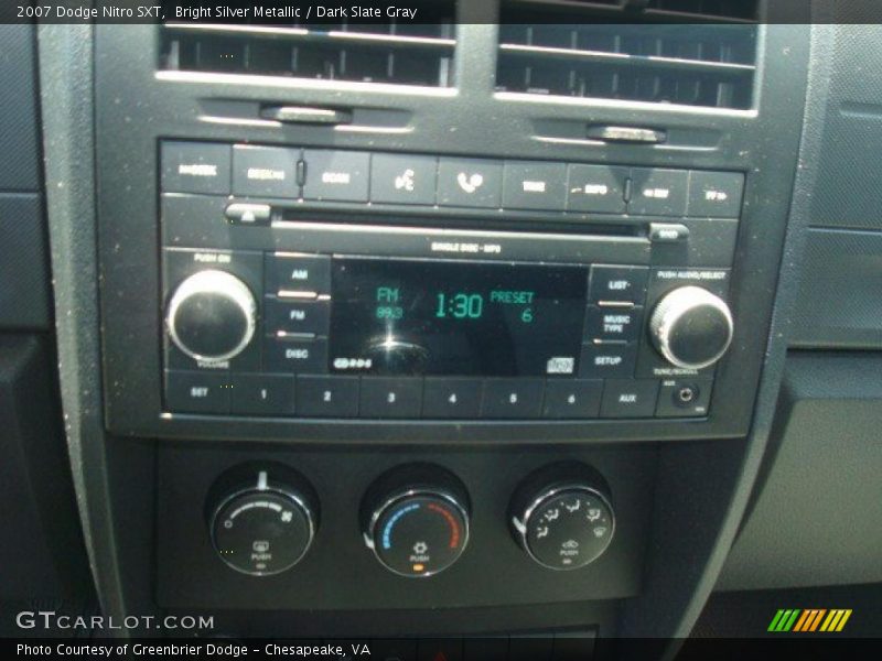 Bright Silver Metallic / Dark Slate Gray 2007 Dodge Nitro SXT