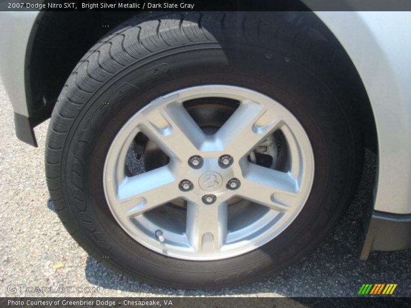 Bright Silver Metallic / Dark Slate Gray 2007 Dodge Nitro SXT
