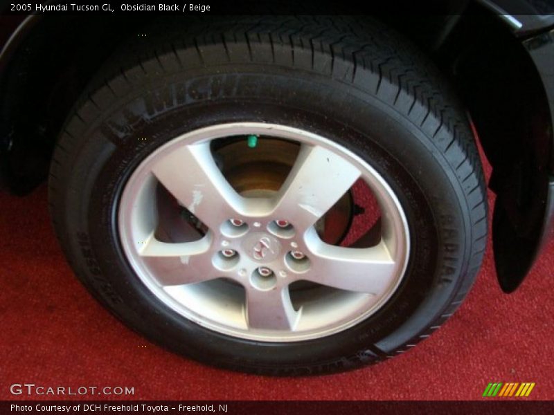 Obsidian Black / Beige 2005 Hyundai Tucson GL