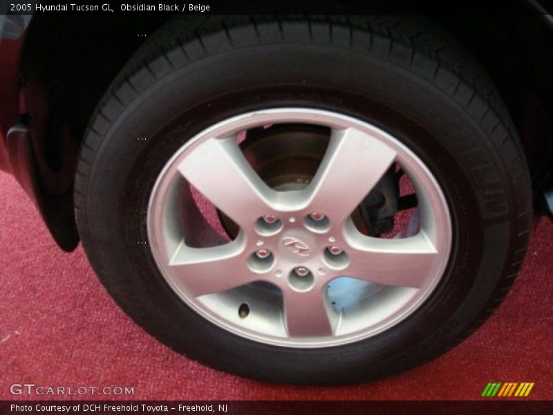 Obsidian Black / Beige 2005 Hyundai Tucson GL