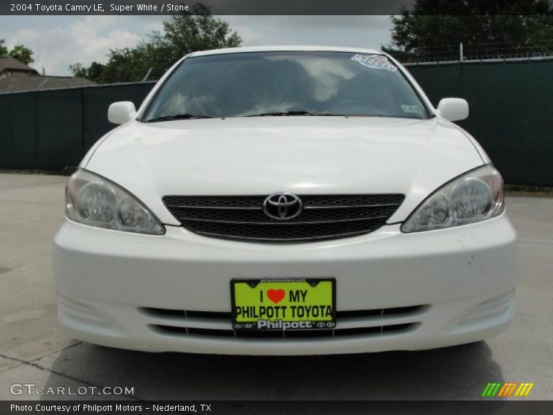 Super White / Stone 2004 Toyota Camry LE