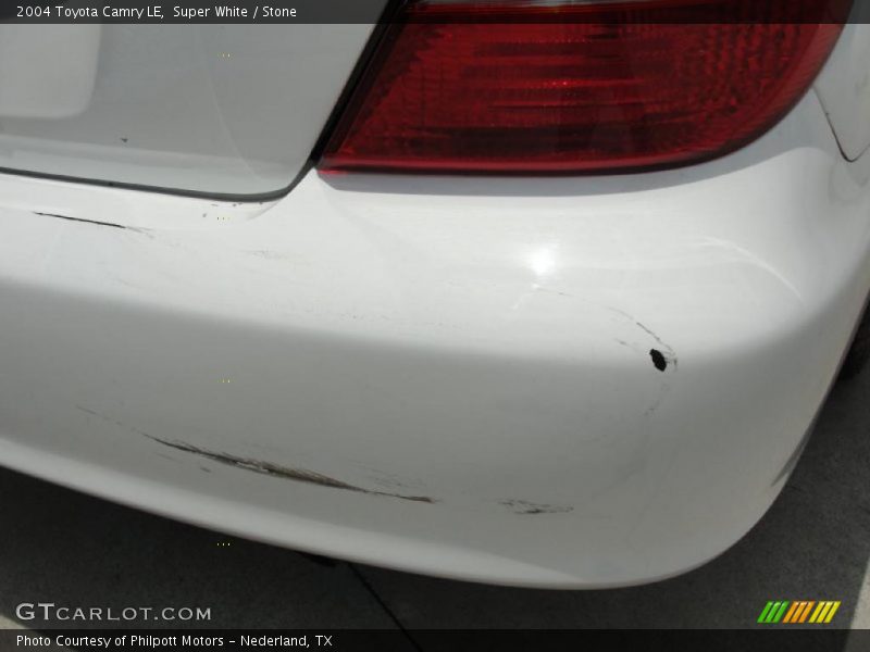 Super White / Stone 2004 Toyota Camry LE