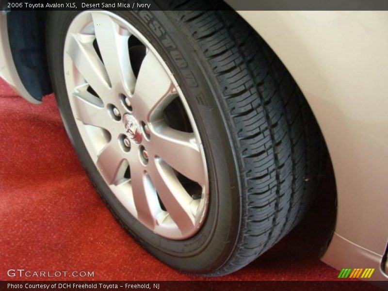 Desert Sand Mica / Ivory 2006 Toyota Avalon XLS