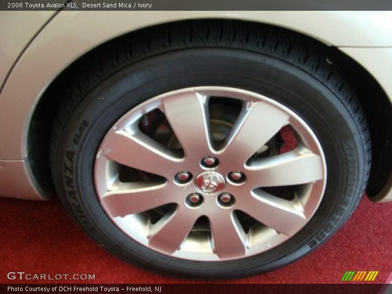 Desert Sand Mica / Ivory 2006 Toyota Avalon XLS
