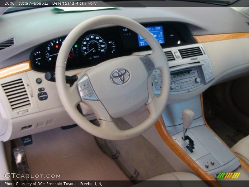 Desert Sand Mica / Ivory 2006 Toyota Avalon XLS