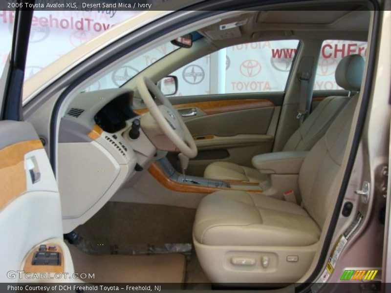 Desert Sand Mica / Ivory 2006 Toyota Avalon XLS