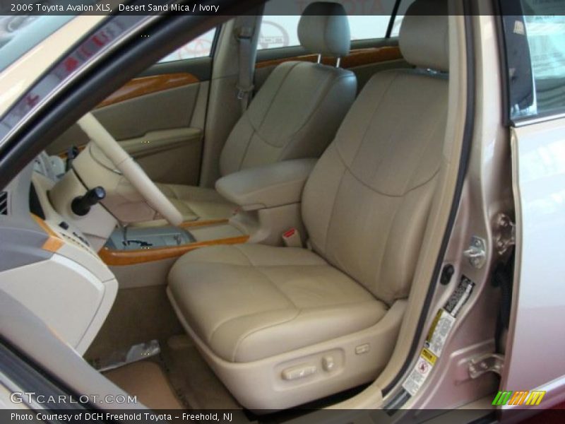 Desert Sand Mica / Ivory 2006 Toyota Avalon XLS