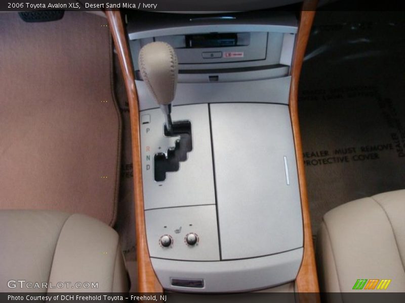 Desert Sand Mica / Ivory 2006 Toyota Avalon XLS