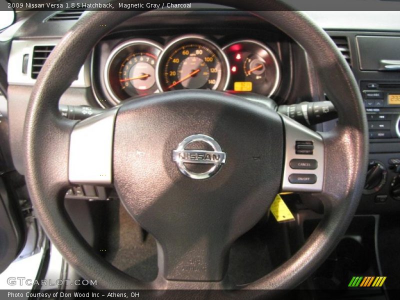 Magnetic Gray / Charcoal 2009 Nissan Versa 1.8 S Hatchback