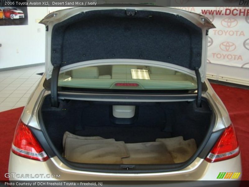 Desert Sand Mica / Ivory 2006 Toyota Avalon XLS