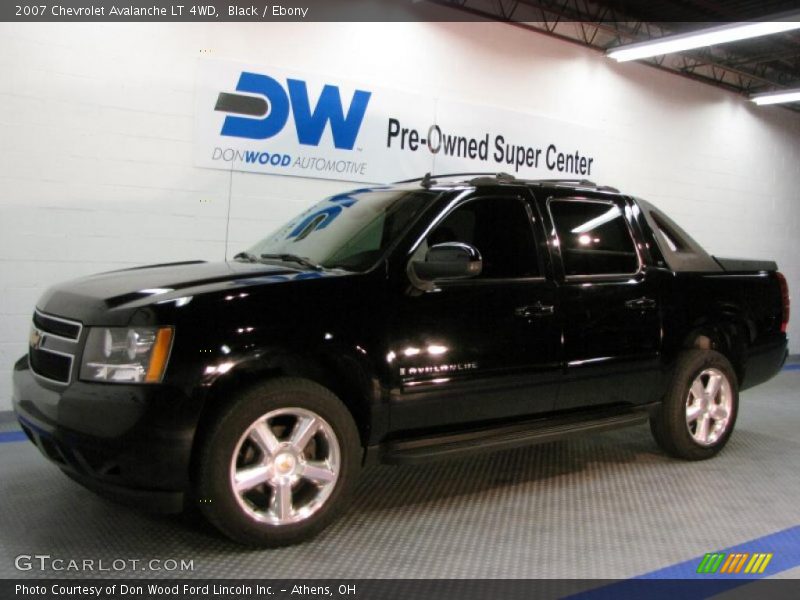 Black / Ebony 2007 Chevrolet Avalanche LT 4WD