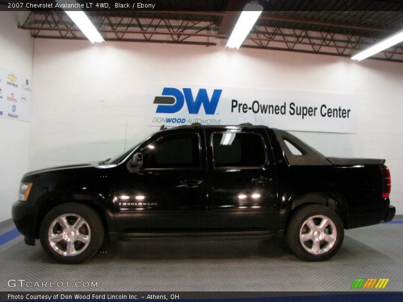 Black / Ebony 2007 Chevrolet Avalanche LT 4WD