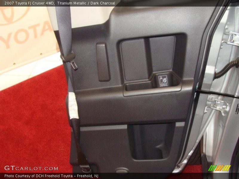 Titanium Metallic / Dark Charcoal 2007 Toyota FJ Cruiser 4WD