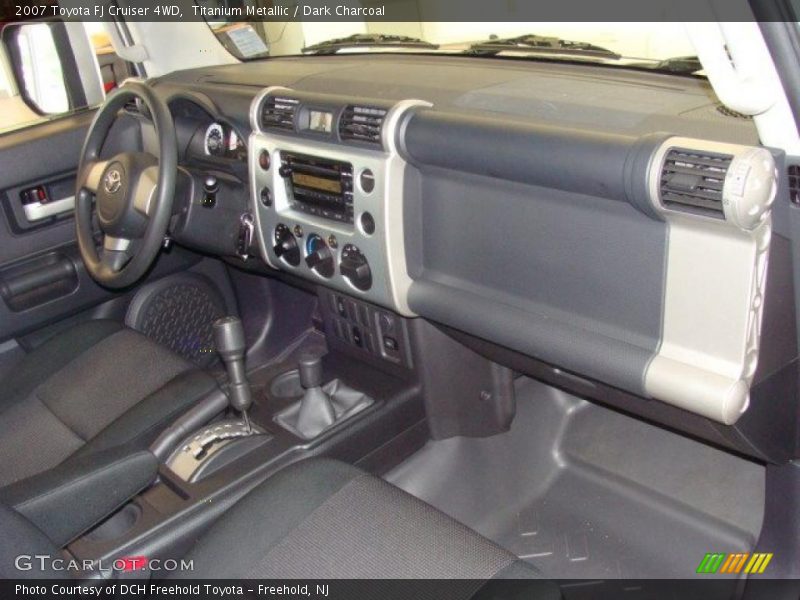 Titanium Metallic / Dark Charcoal 2007 Toyota FJ Cruiser 4WD