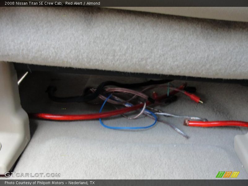 Red Alert / Almond 2008 Nissan Titan SE Crew Cab