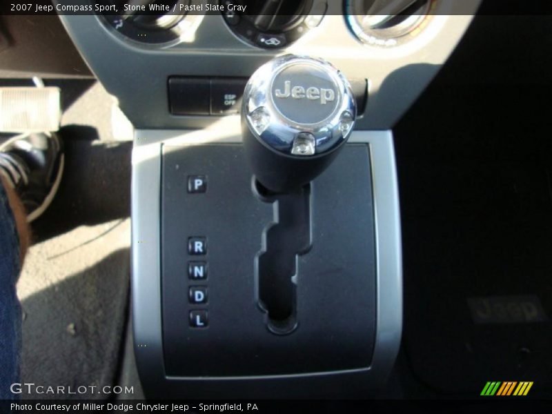 Stone White / Pastel Slate Gray 2007 Jeep Compass Sport