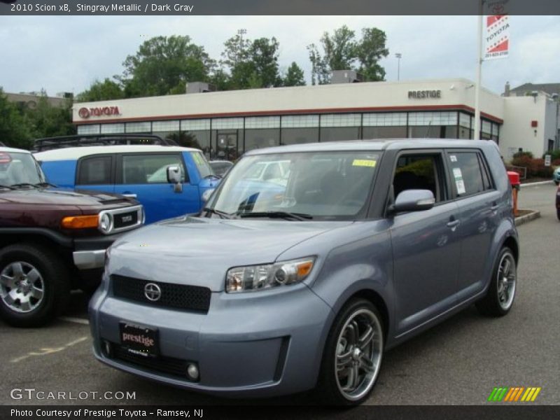Stingray Metallic / Dark Gray 2010 Scion xB
