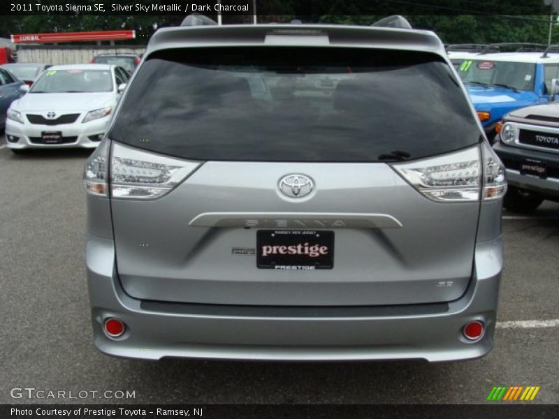 Silver Sky Metallic / Dark Charcoal 2011 Toyota Sienna SE