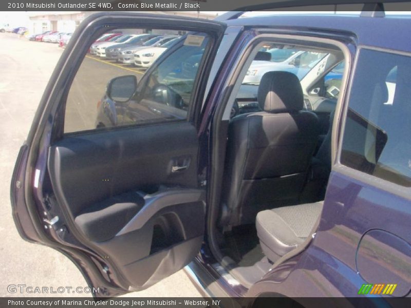 Cosmic Blue Metallic / Black 2010 Mitsubishi Outlander SE 4WD