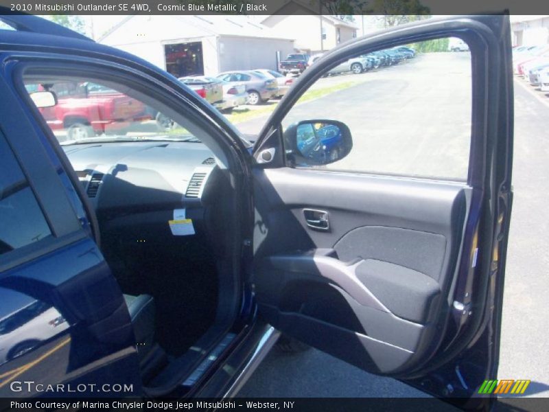 Cosmic Blue Metallic / Black 2010 Mitsubishi Outlander SE 4WD
