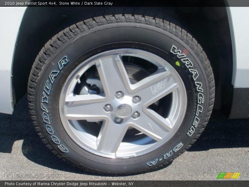 Stone White / Dark Slate Gray 2010 Jeep Patriot Sport 4x4