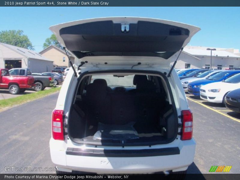 Stone White / Dark Slate Gray 2010 Jeep Patriot Sport 4x4
