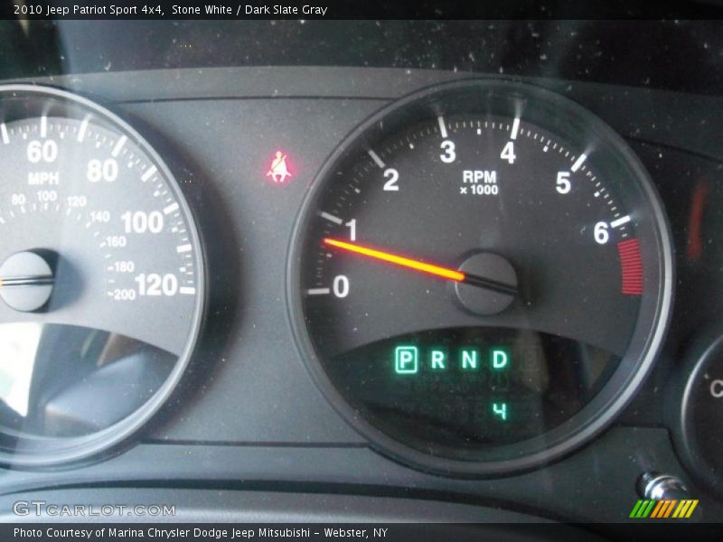 Stone White / Dark Slate Gray 2010 Jeep Patriot Sport 4x4