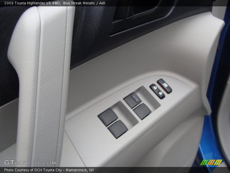 Blue Streak Metallic / Ash 2009 Toyota Highlander V6 4WD