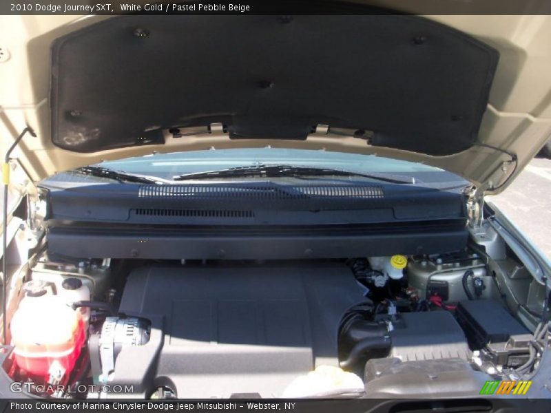 White Gold / Pastel Pebble Beige 2010 Dodge Journey SXT