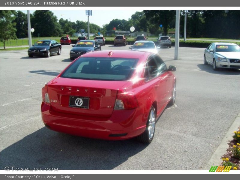 Passion Red / Off Black 2010 Volvo S40 2.4i