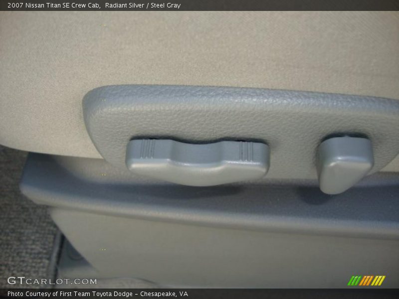 Radiant Silver / Steel Gray 2007 Nissan Titan SE Crew Cab