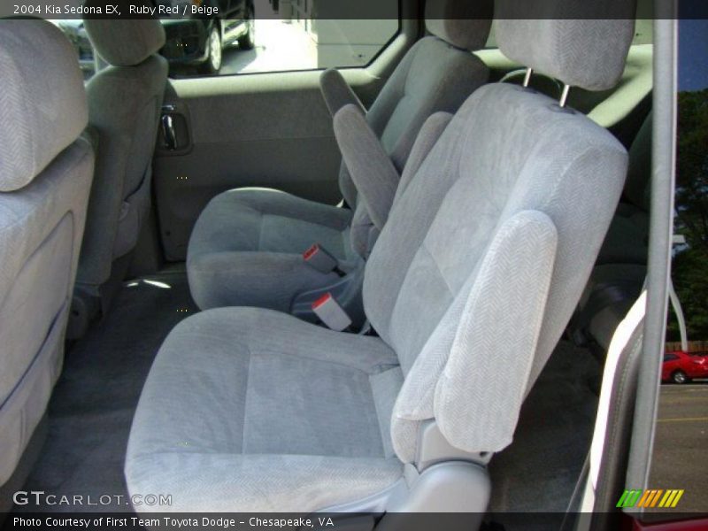 Ruby Red / Beige 2004 Kia Sedona EX